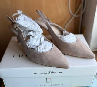 Zapatos tacón fino Luisa Toledo nude