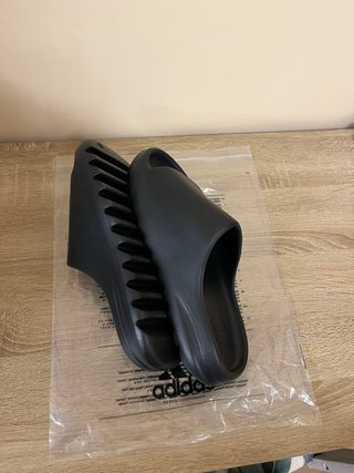Chanclas Adidas Yeezy Slide Negras