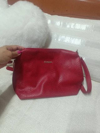Bolso reversible Desigual negro y rojo