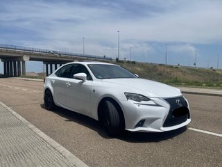 Lexus IS 300h f sport