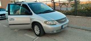 Chrysler Grand Voyager 2004 vendo cambiao