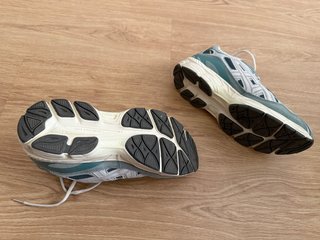 Zapatillas Asics GEL-NYC Talla 45