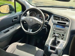 Peugeot 5008 2016