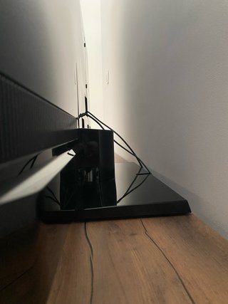 TV Sony KDL-52LX900 con soporte