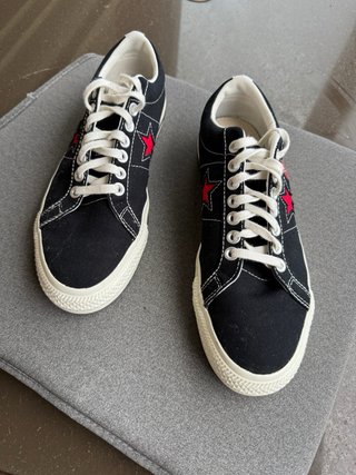 Converse x CDG Play One Star Negras