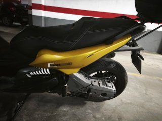 BMW C 650 Sport Maxi-Scooter Amarilla