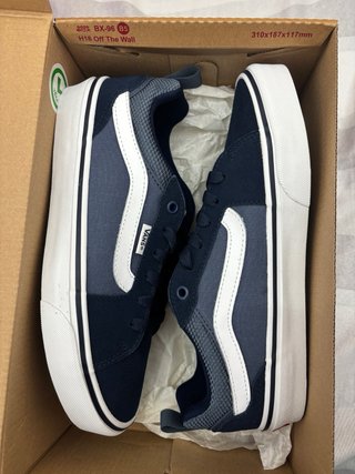 Zapatillas Vans Azul y Blanco