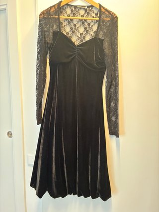 Elegante Vestido Negro Encaje Talla M