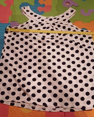 Blusa lunares blanca y negra