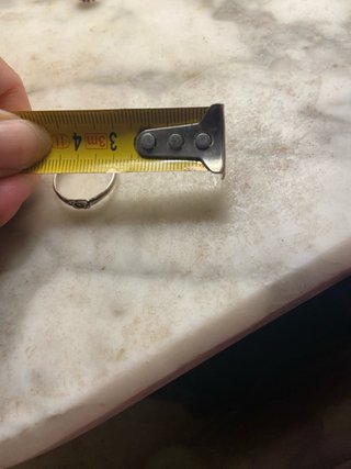 Anillo de plata con diseño floral