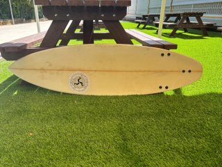 Tabla de surf 5 pies 10 pulgadas