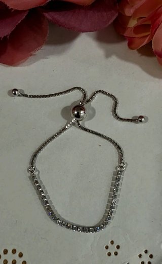 Pulsera fina circonitas ajustable