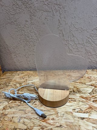 Lampada LED Cuore Trasparente Legno