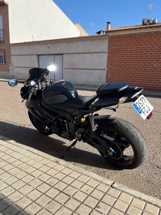 Suzuki GSXR 600 K6