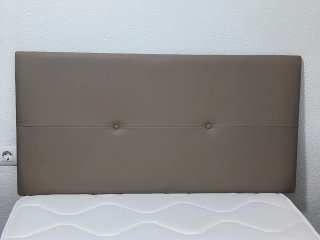 Cama completa:somier,patas, colchón y cabezal