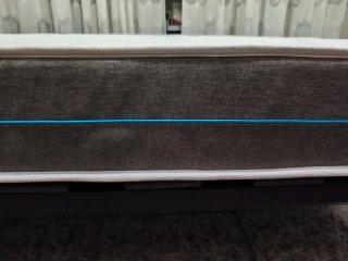 Cama completa:somier,patas, colchón y cabezal