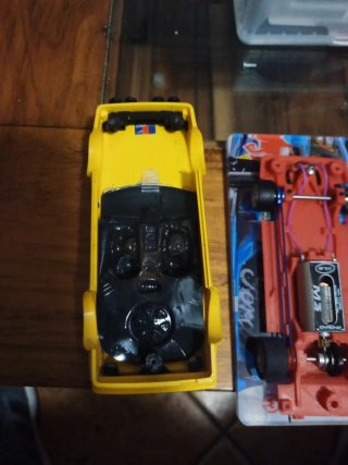 Audi Quattro Slot Amarillo