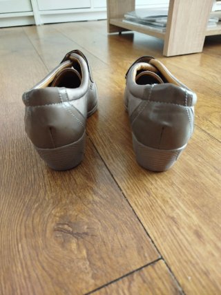 Zapatos Vatineris piel confort Nuevos – Talla 39