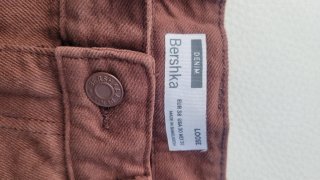 Pantalón Bershka Loose Talla 38 Marrón