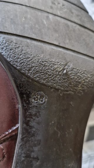 Botas altas Plumers marrones con tapas nuevas