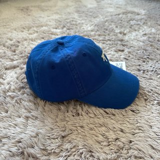 Gorra Azul Zara x Bad Bunny Benito Antonio