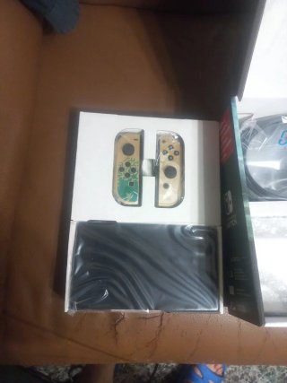 Nintendo Switch OLED Edición Zelda