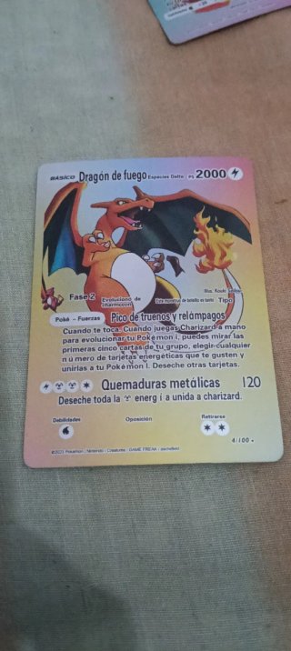 Carta Pokémon Charizard Dragón de Fuego Delta