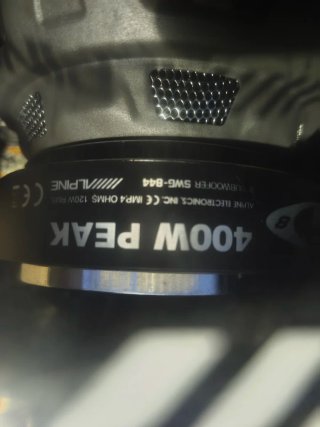 Subwoofer Alpine SBG-844BR Negro