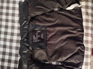 Chaleco de cuero negro