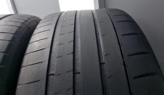 Neumáticos Michelin Pilot Super Sport 275 40 18 99
