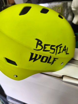 Casco Bici Niños BESTIAL WOLF
