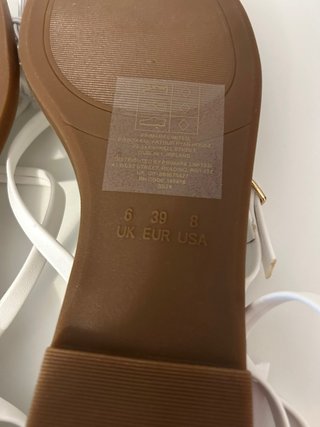 Sandalias blancas Primark talla 39 con etiqueta