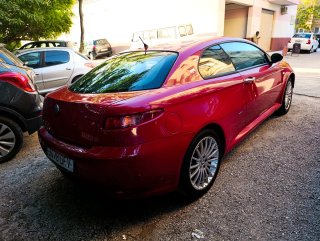 Alfa Romeo GT 2005