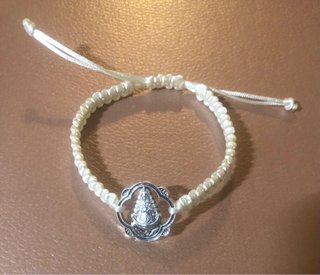Pulsera Virgen del Rocío hecha a mano