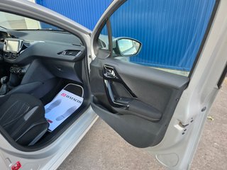 Peugeot 208 2013