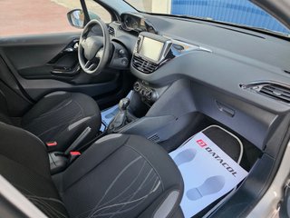 Peugeot 208 2013
