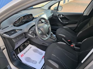 Peugeot 208 2013
