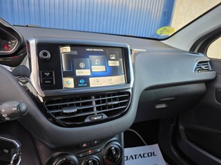 Peugeot 208 2013