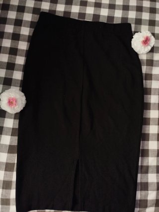 Falda tubo negra con cordones