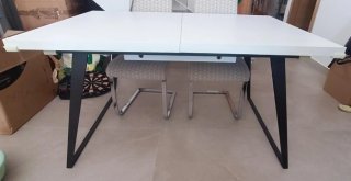 Mesa de comedor extensible moderna blanca