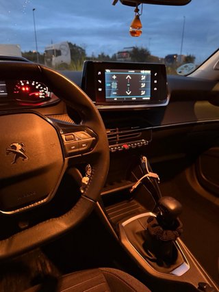 Peugeot 2008 2021