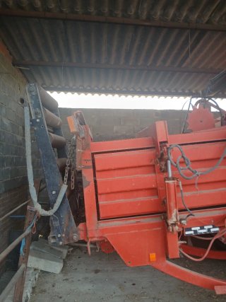 Empacadora Massey Ferguson 185 MB
