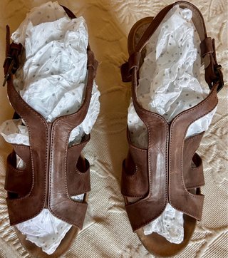 Sandalias de piel Gadea marrones