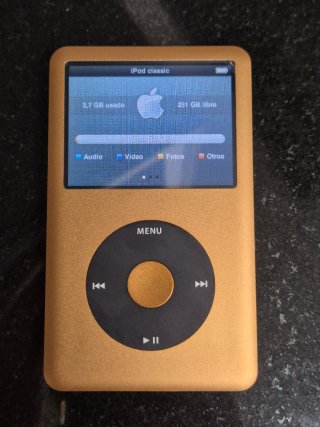 iPod Classic 7G 250GB Dorado