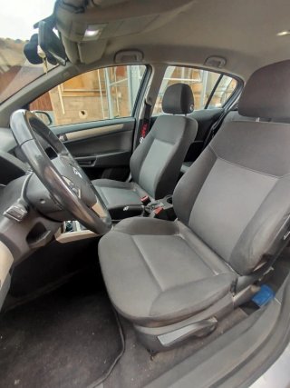 Opel Astra 2007