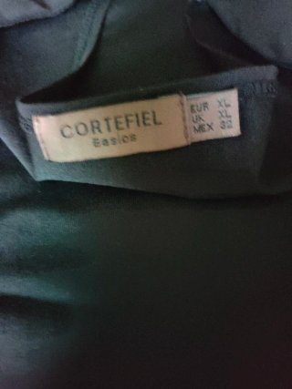 Top Cortefiel sin mangas V-neck negro