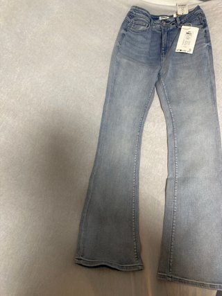 Pantalón vaquero acampanado ONLY