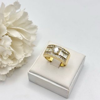 Anillo de oro 18kt con diamantes