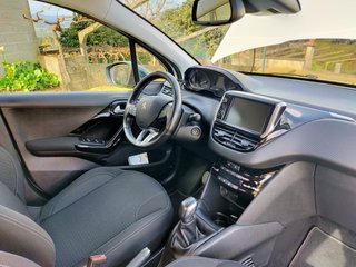 Peugeot 208 2017