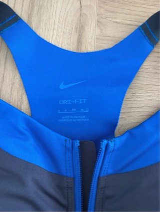 Sujetador deportivo Nike azul y gris Talla S